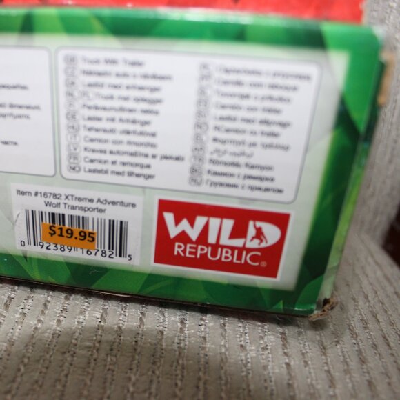3/$55❤️3x Wild Republic Xtreme Adventure Wolf + Dino + Tiger Transporter Trucks - Picture 11 of 11